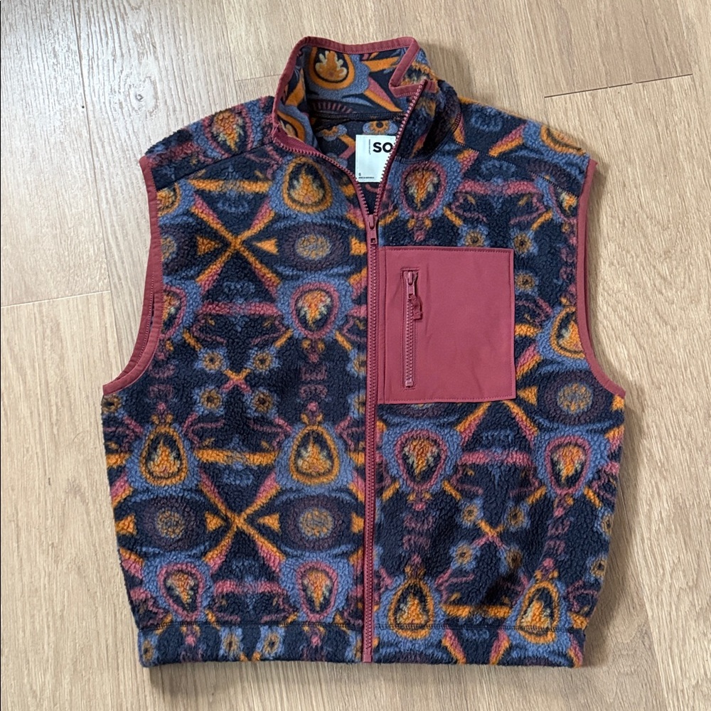 SO Multicolor Aztec Print Fleece Vest Size Small